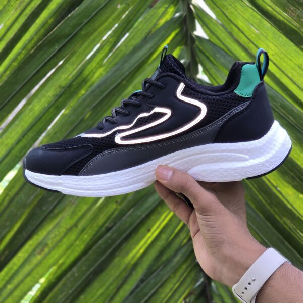 VoltRunner X – Sport Fashion Edition