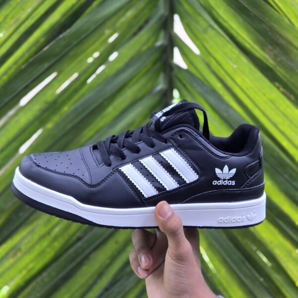AdiHoop Low – Classic Black Edition